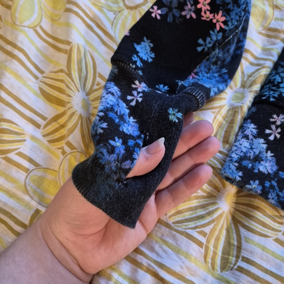 Lululemon Athletica Black and Blue Floral Hoodie - Picture 6 of 9